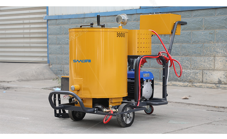 瀝青灌縫機(jī)細(xì)節(jié)決定品質(zhì)，適合各種寬度以及形