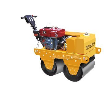 雙驅(qū)雙振·液壓無級變速——薩奧手扶壓路機(jī)獲