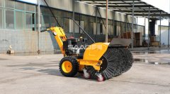 全新除雪方式，新一代小型掃雪機登場！