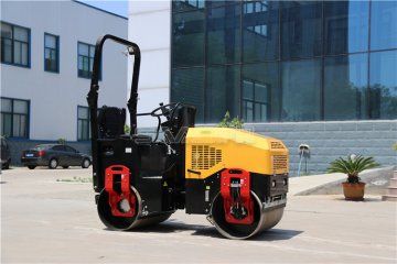 靜碾壓路機(jī)和振動壓路機(jī)作業(yè)不相同，注意事項